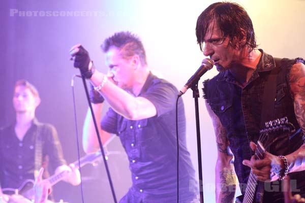 DIE KRUPPS - 2015-09-15 - PARIS - Divan du Monde - Jürgen Engler - Marcel Zürcher